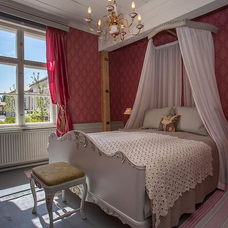 Boutique Hotel Langin Kauppahuone Raahe Esterno foto