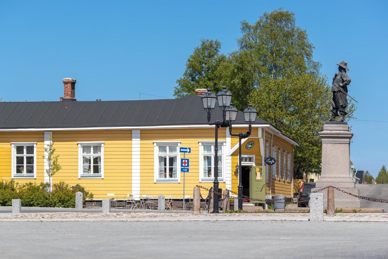 Boutique Hotel Langin Kauppahuone Raahe Esterno foto