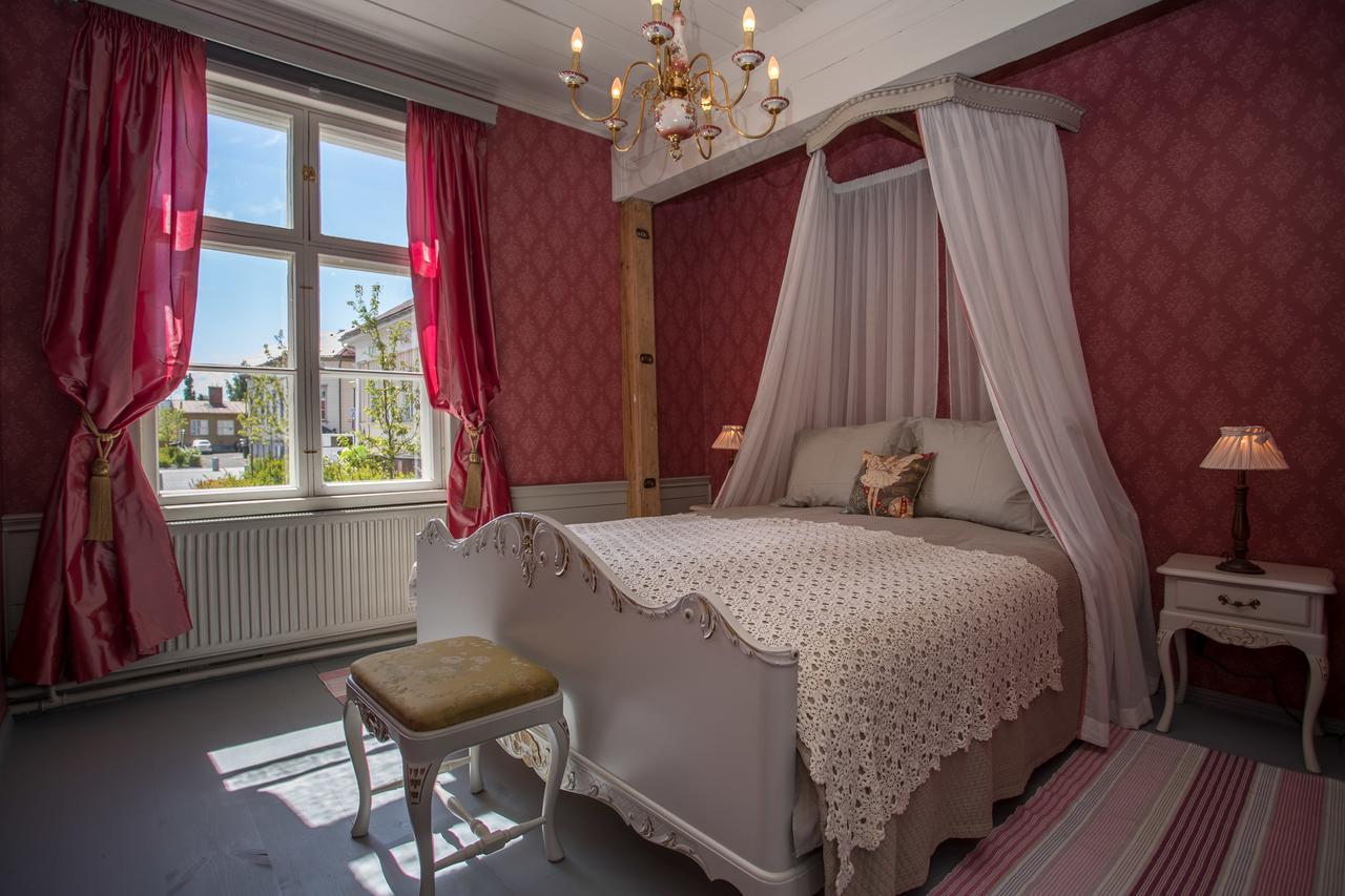 Boutique Hotel Langin Kauppahuone Raahe Esterno foto
