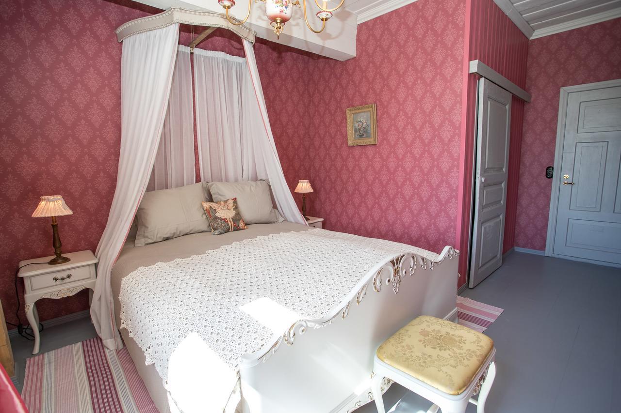 Boutique Hotel Langin Kauppahuone Raahe Esterno foto