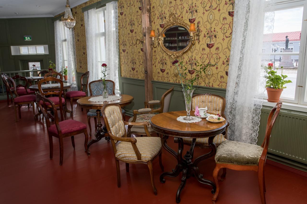 Boutique Hotel Langin Kauppahuone Raahe Esterno foto