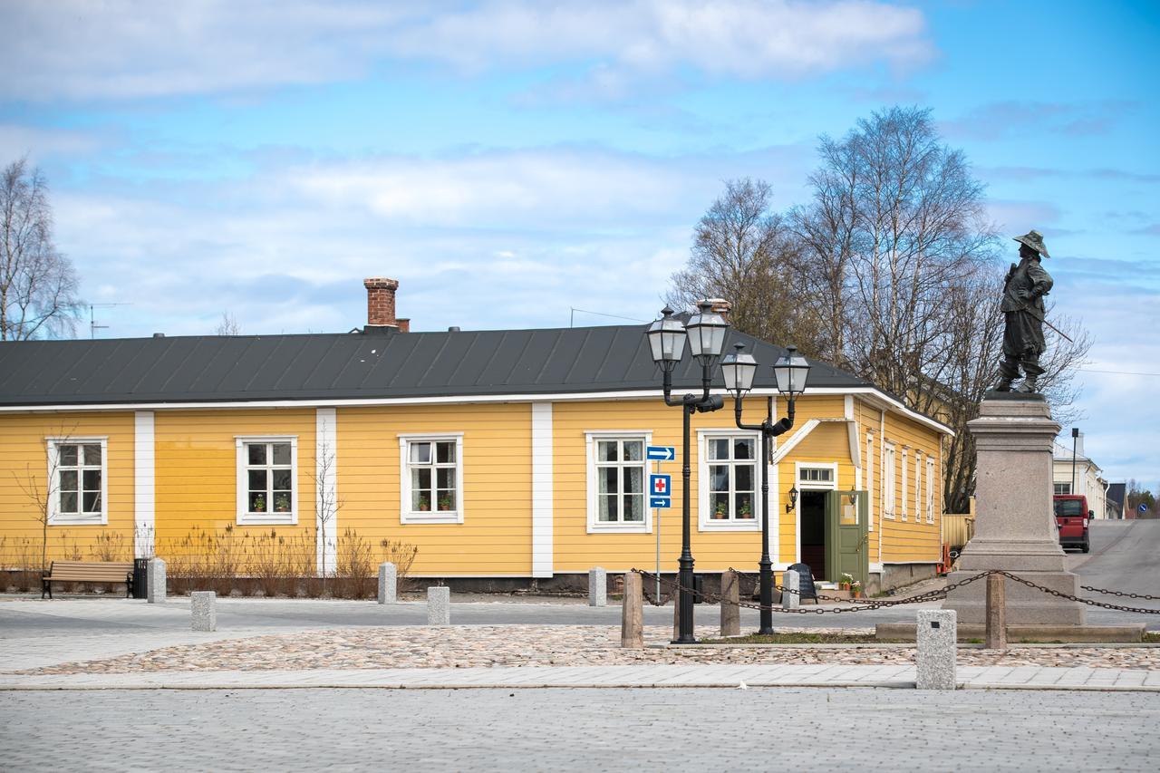 Boutique Hotel Langin Kauppahuone Raahe Esterno foto